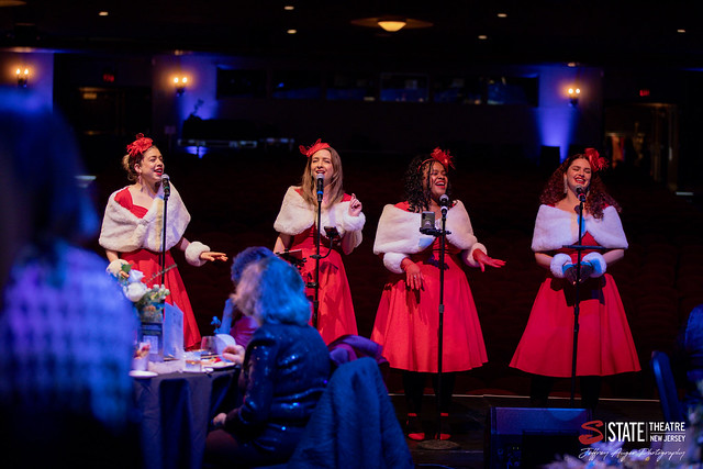 State TheatreHoliday Spirits 2024