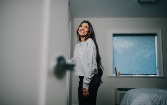 Woman at Evolve Recovery Center inpatient drug rehab Washington, D.C.