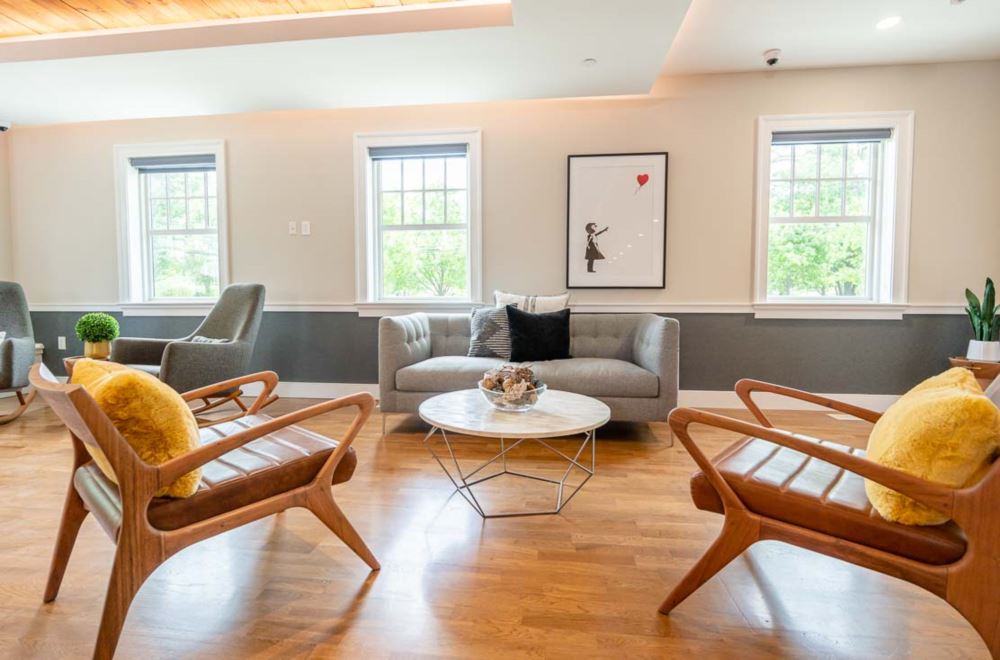 Sunrise Detox living space