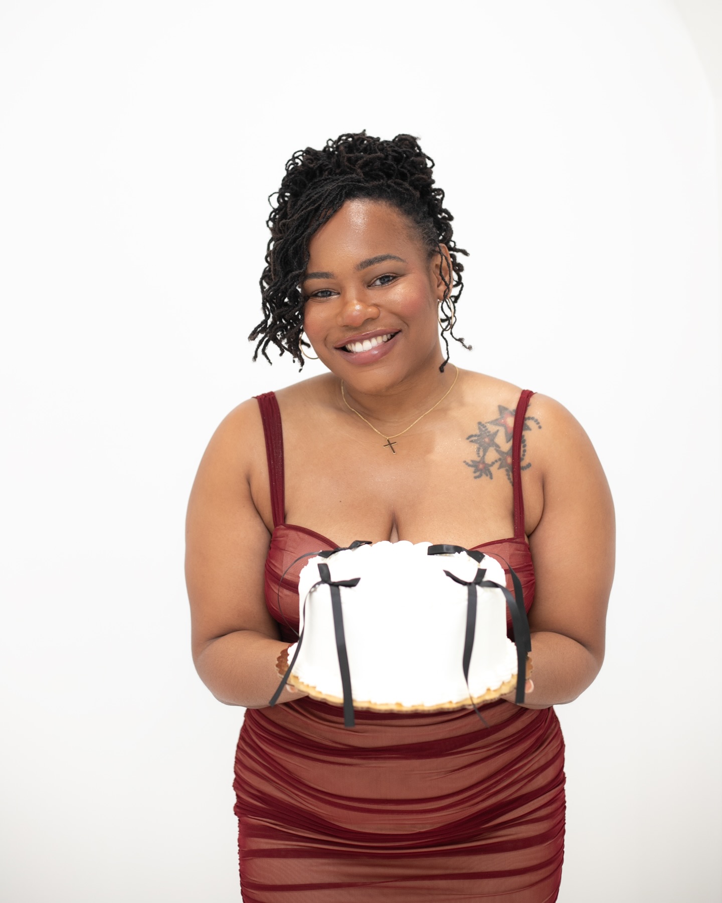 May be an image of one or more people, makeup, cake and text